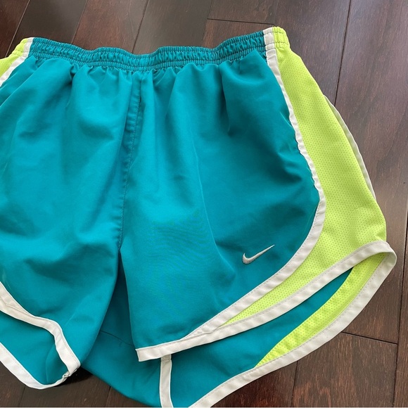Nike Dri-Fit Women’s Running Shorts Set Of 2 Size S With Liner Blue Silver - Picture 2 of 11